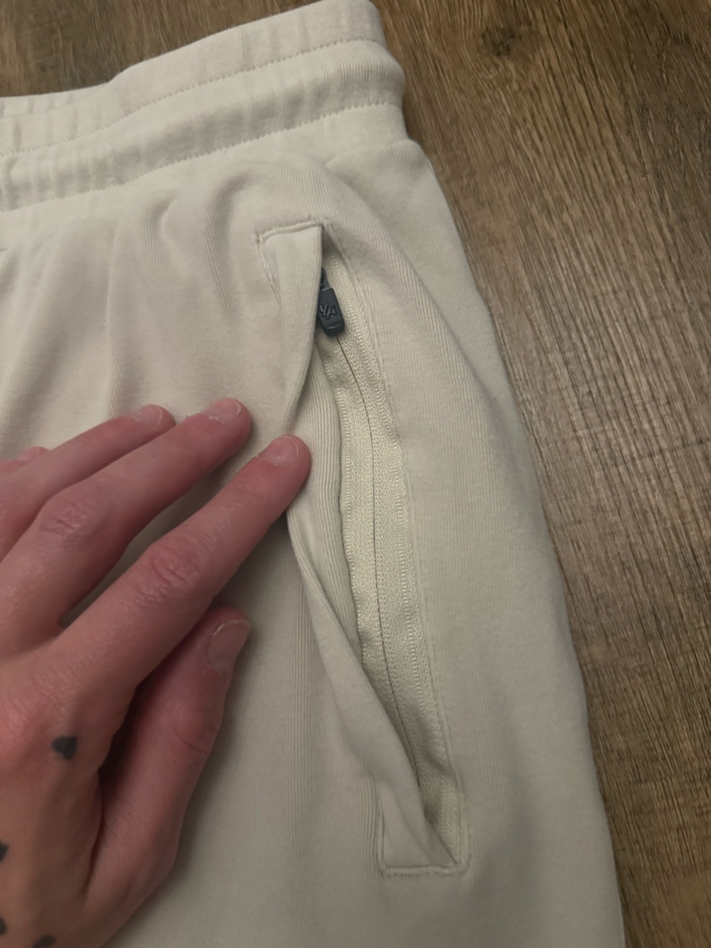 YoungLA Shorts - Picture 3 of 8